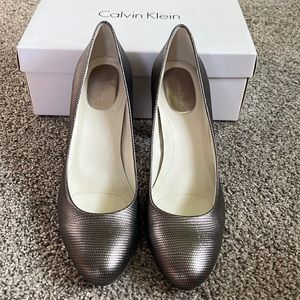 Calvin KleinOlive New Lizard Print Heels